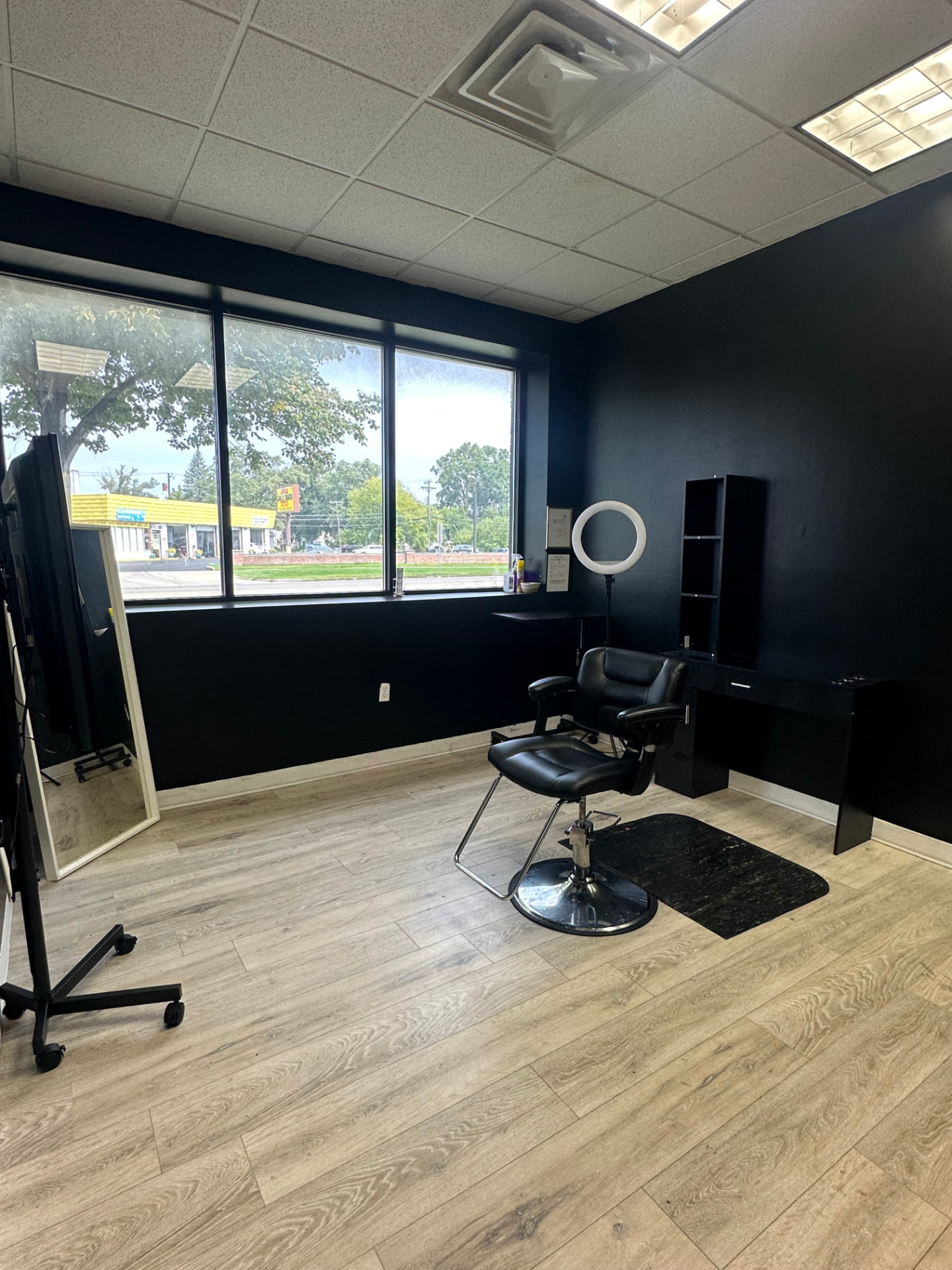 Suite Haus Livonia salon suite interior